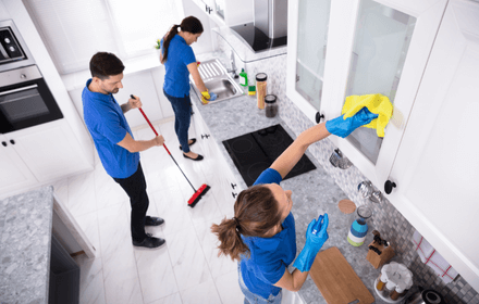 Antalya detaylı ev temizliği yapan profesyonel temizlik ekibi